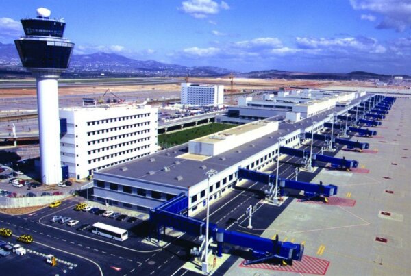 «Πετάει» με ορίζοντα νέου ρεκόρ επιβατικής κίνησης για το 2024 το «Ελευθέριος Βενιζέλος» – 7,7 εκατ.επιβάτες το πρώτο τετράμηνο