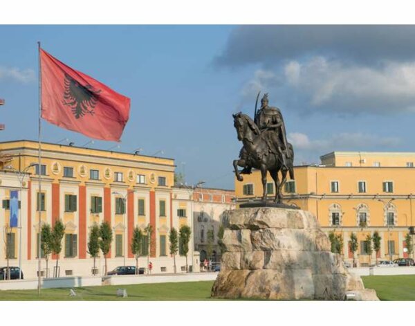 Χάρτης του αλβανικού Υπουργείου Άμυνας δείχνει «αλβανικά» Ιωάννινα, Πρέβεζα και Κέρκυρα