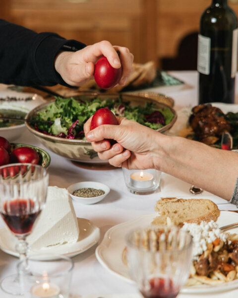 Πάσχα στο χωριό: “Φωτιά” το κόστος μετακίνησης – Eως και 40 ευρώ ακριβότερη η έξοδος