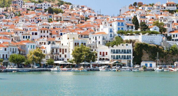 Ώρες αγωνίας για ένα βρέφος 19μηνών στη Σκόπελο