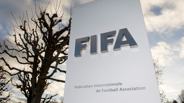 Κλιμακώνεται η ένταση στους κόλπους της FIFA – O πρόεδρος Ινφαντίνο αψηφά παράκληση να μην παραστεί σε διεθνές ποδοσφαιρικό τουρνουά νέων
