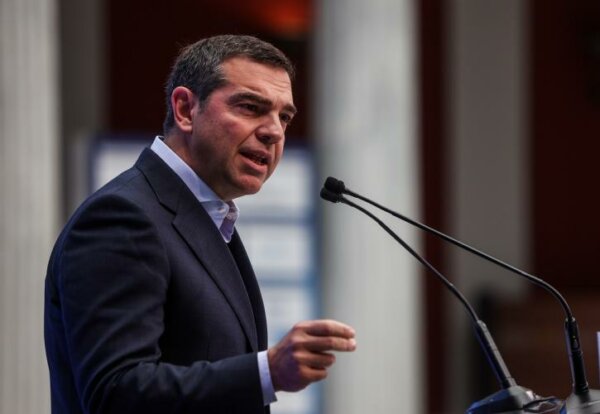 Τσίπρας από Σορβόννη: Υπαρξιακή η κρίση της Ευρώπης, χρειαζόμαστε έναν φόρο επί του μεγάλου πλούτου
