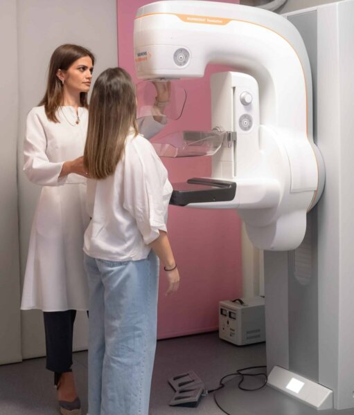 Καρκίνος Mαστού: Νέες οδηγίες προληπτικού μαστογραφικού ελέγχου – Τι συνιστούν οι ιατροί