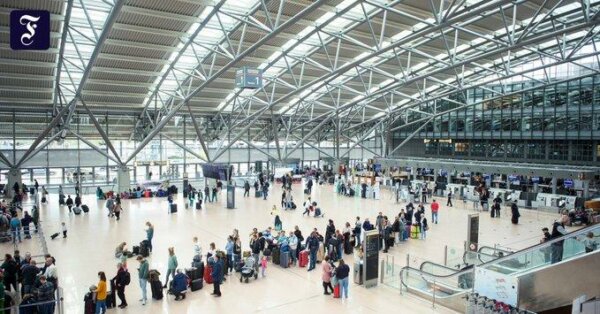 Το αεροδρόμιο των Βρυξελλών ζητεί από τις αεροπορικές εταιρίες να ακυρώσουν το 50% των πτήσεων που αναχωρούν την Κυριακή