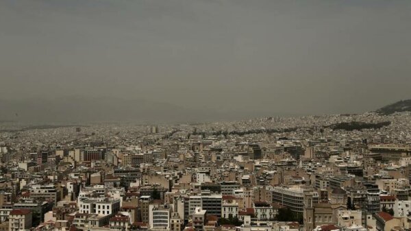 Καιρός: Εκρηκτικό κοκτέιλ αφρικανικής σκόνης και υψηλών θερμοκρασιών το Σάββατο – Ισχυρές καταιγίδες την Κυριακή