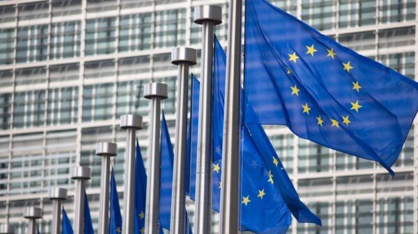 Κομισιόν: Καθησυχαστική για τα αποθέματα φυσικού αερίου στην Ευρώπη