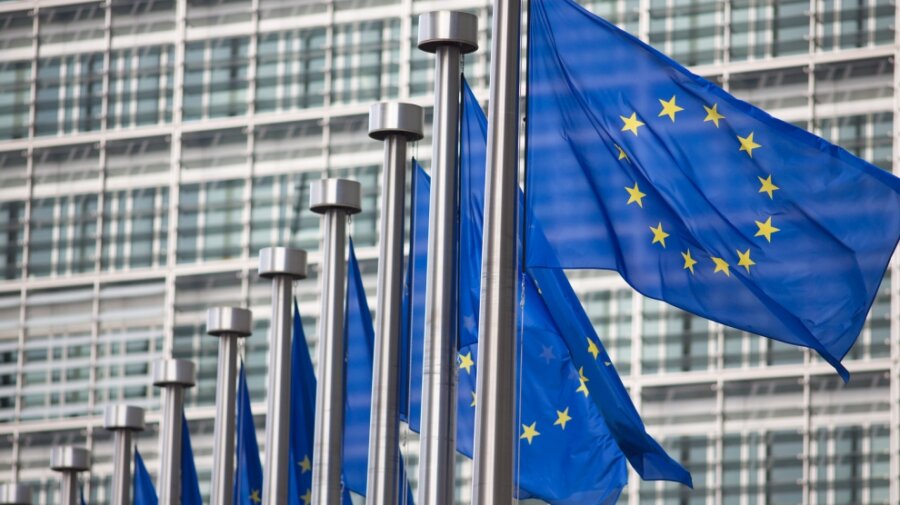 Κομισιόν: Καθησυχαστική για τα αποθέματα φυσικού αερίου στην Ευρώπη