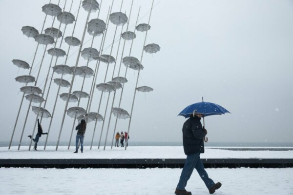 Καιρός: Επιμένουν τα φαινόμενα στο Ανατολικό Αιγαίο – Ήπιο Σαββατοκύριακο και νοτιάδες την επόμενη εβδομάδα