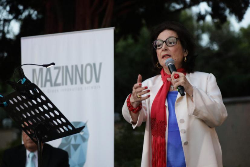 Νανά Μούσχουρη: «Έχω μείνει όπως είμαι, αλλά γερασμένη» – Όσα είπε για την Κλαυδία