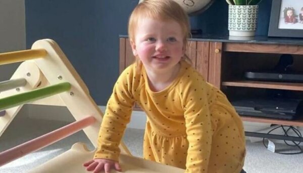 Βρετανία: Ενα μωρό εκ γενετής κωφό ξαναβρήκε την ακοή του χάρη σε πρωτοπόρα γονιδιακή θεραπεία