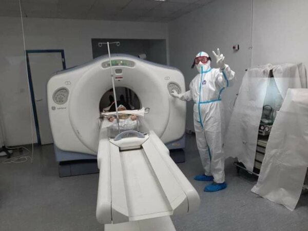 ΗΠΑ: Σοβαρός τραυματισμός άνδρα από μαγνητικό τομογράφο – Φορούσε μεταλλική αλυσίδα