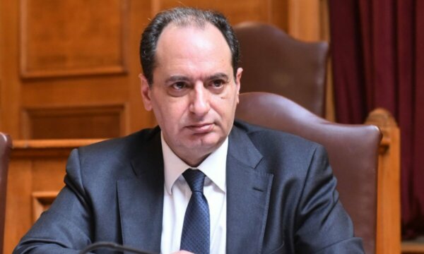 «Βόμβες» Σπίρτζη στην ΚΕ του ΣΥΡΙΖΑ: Έθεσε θέμα για τον Βασίλη Κόκκαλη