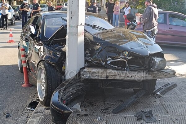 Θανατηφόρο τροχαίο έξω από τη Λάρισα – ΙΧ «καρφώθηκε» σε κολόνα, νεκρή η νεαρή οδηγός