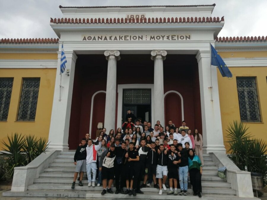 Διδακτική επίσκεψη Α’  Λυκείου  ΓΕΛ Τυρνάβου στο Αθανασάκειο Αρχαιολογικό Μουσείο Βόλου