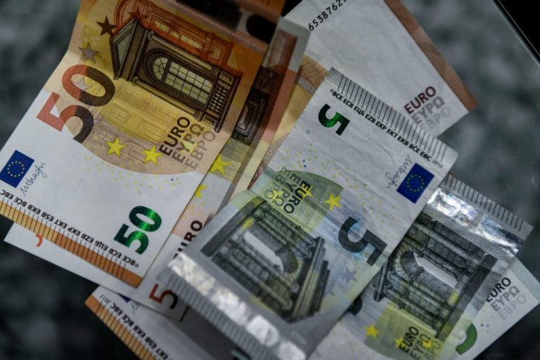 e-ΕΦΚΑ και ΔΥΠΑ: Ποιοι πληρώνονται έως αύριο