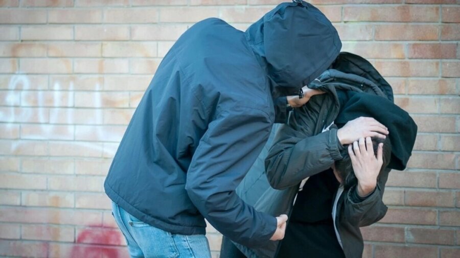 Άγριος ξυλοδαρμός 21χρονου στα Φάρσαλα – Νοσηλεύεται σε σοβαρή κατάσταση