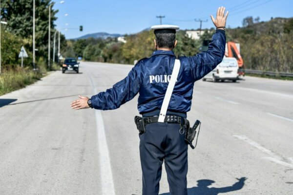 1.542 τροχαίες παραβάσεις στη Θεσσαλία το 4ήμερο του Αγίου Πνεύματος