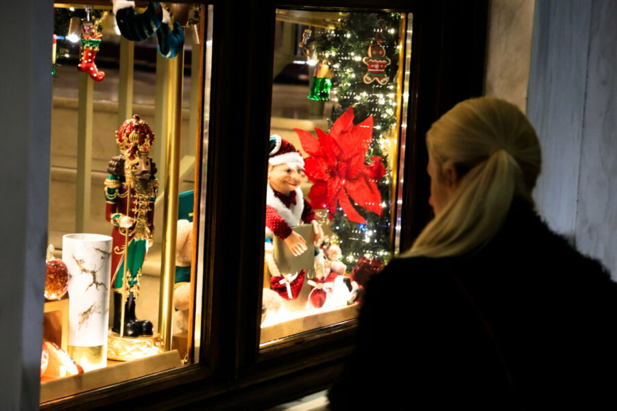 Εορταστικό ωράριο: Ανοιχτά τα καταστήματα τις επόμενες τρεις Κυριακές – Ποια δεν θα ανοίξουν αύριο