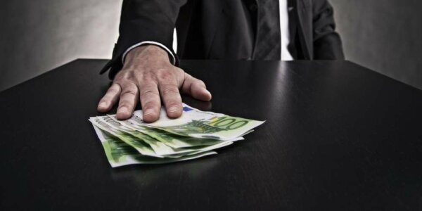 Άγιος Νικόλαος: Γέμισε πλαστά 200εύρα – Πώς αποκαλύφθηκε η απάτη