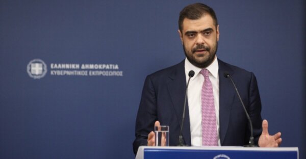 Μαρινάκης για Τσίπρα: 10 χρόνια μετά το χάος που προκάλεσε στην οικονομία, μας θυμίζει τον υπαίτιο