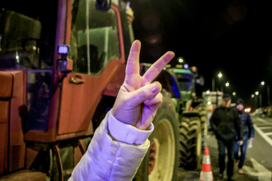 Αγρότες: Συλλαλητήριο στη Λάρισα πριν την κάθοδο στην Αθήνα