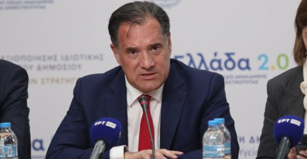 Η απάντηση Γεωργιάδη σε δημοσκόπηση για τη φτώχεια στην Ελλάδα: Είμαστε στις 30 πλουσιότερες χώρες
