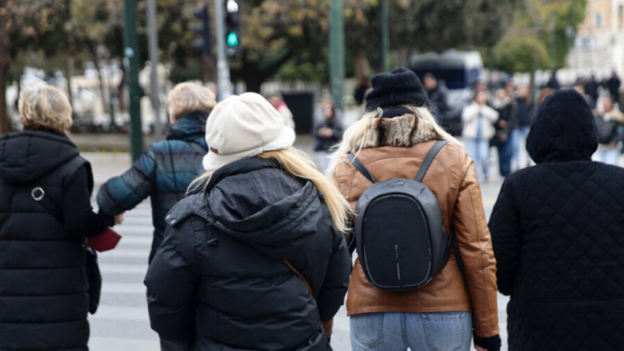 Καιρός: Ήπιος με τοπικές βροχές – Σταδιακή μεταβολή και πιο οργανωμένο σύστημα από τη Δευτέρα