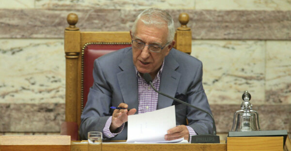 Κατάργηση της ζωντανής μετάδοσης των Εξεταστικών Επιτροπών θα εισηγηθεί ο Νικήτας Κακλαμάνης