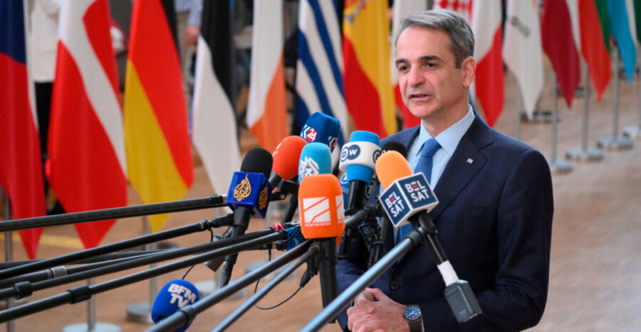 Μητσοτάκης: Συνεχίζουμε στον ίδιο δρόμο, χωρίς να παίζουμε με τα δημόσια οικονομικά