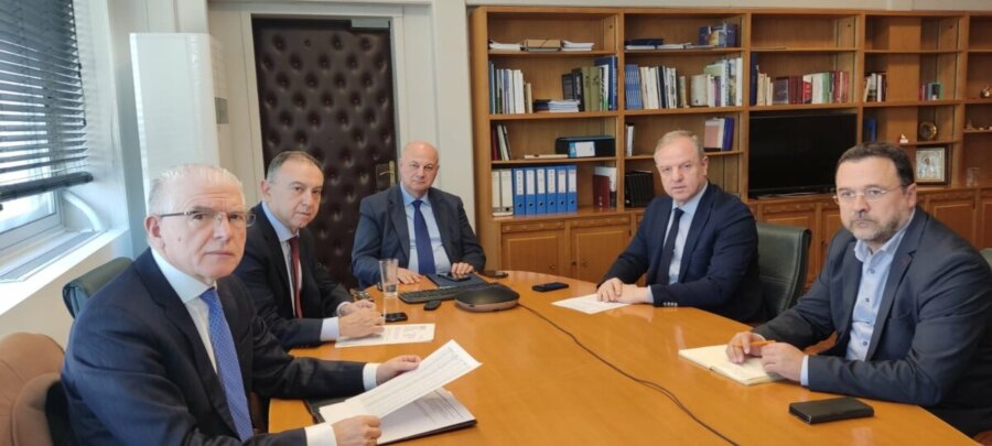 Ευρεία σύσκεψη στο ΥΠΑΑΤ για την αντιμετώπιση του παγετού σε περιοχές της χώρας