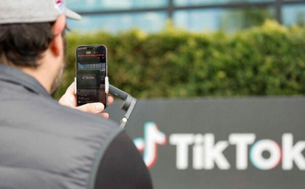 TikTok: Ανοίγει βηματισμό στην ΕΕ