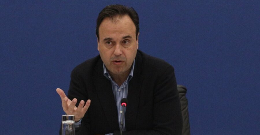 Δ. Παπαστεργίου στο ΕΡΤnews: Τα παιδιά μας κινδυνεύουν – Συζητάμε απαγορεύσεις και περιορισμούς στη χρήση των social media