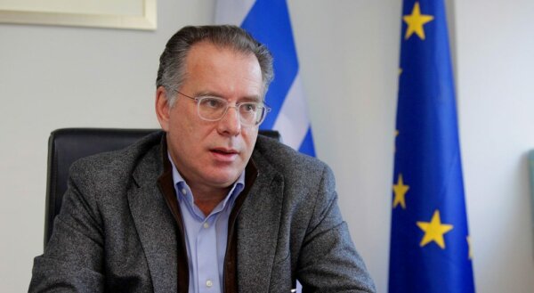 Γ. Κουμουτσάκος: Ρεαλιστικά αισιόδοξος για τα Γλυπτά του Παρθενώνα – Ο κίνδυνος αποχώρησης των ΗΠΑ από την UNESCO