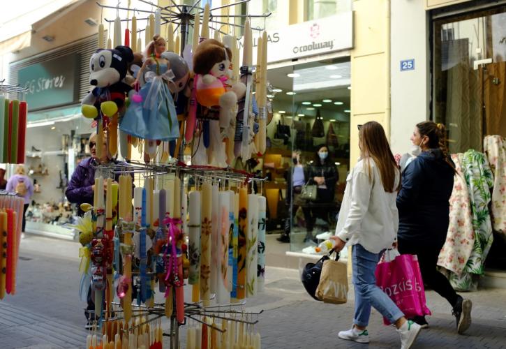 Θερινό και εορταστικό ωράριο στην αγορά της Λάρισας