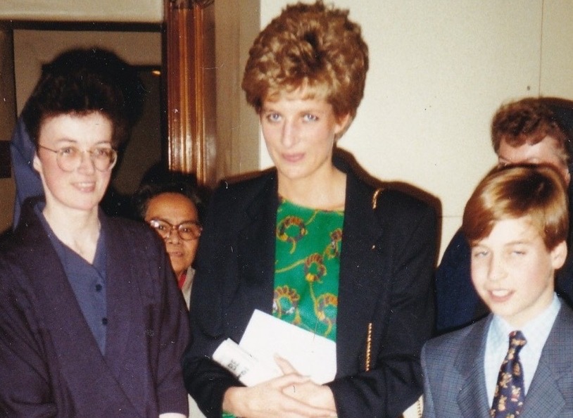 Οι κρυφοί έξοδοι της Νταϊάνα και του πρίγκιπα Γουίλιαμ για να δει τον αληθινό κόσμο έξω από τις πύλες του Παλατιού