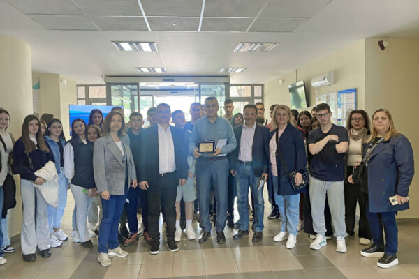 Μαθητές του Λυκείου Τσαριτσάνης ευχαρίστησαν την Περιφέρεια Θεσσαλίας
