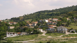 Αυτό είναι το χωριό της Θεσσαλίας που παίρνει ξανά ζωή μετά από 20 χρόνια