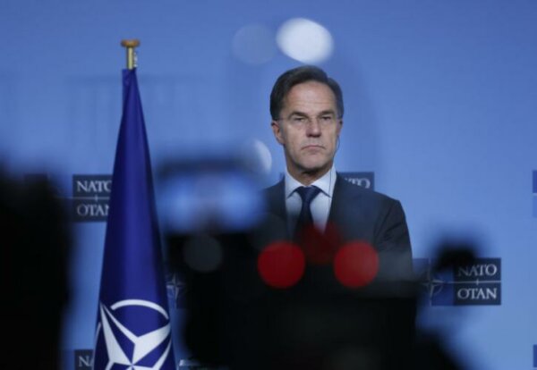 Μαρκ Ρούτε: Τα κράτη-μέλη του ΝΑΤΟ να αυξήσουν τις δαπάνες για άμυνα και ασφάλεια στο 5% του ΑΕΠ μέχρι το 2032