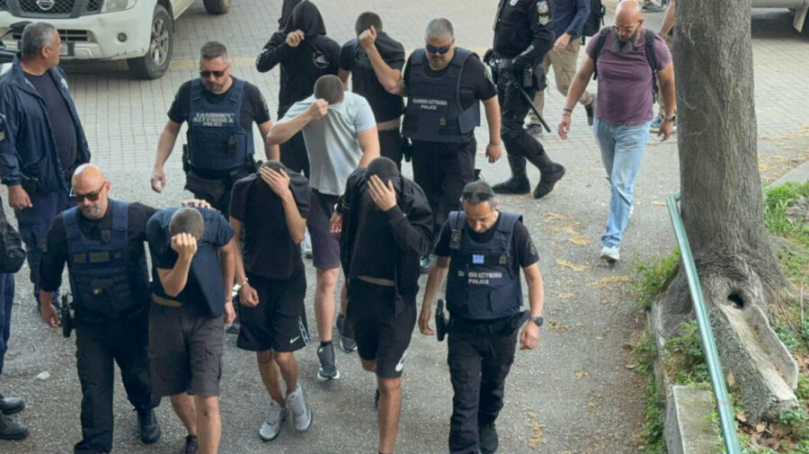Θεσσαλονίκη: Στα δικαστήρια οι ανήλικοι συλληφθέντες της “Εθνικιστικής Νεολαίας”