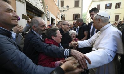 Ρώμη: Θερμή υποδοχή στον Πάπα Λέοντα στην πρώτη του ιδιωτική επίσκεψη σε ναό