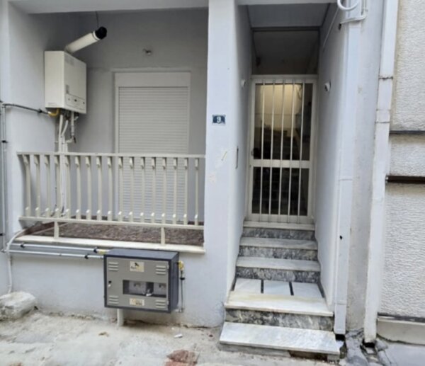 Τραγωδία στη Λάρισα: Αυτός είναι ο 21χρονος καθομολογίαν μητροκτόνος