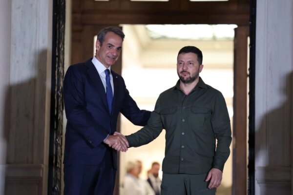 Τηλεφωνική επικοινωνία Μητσοτάκη – Zelensky – Διφορούμενη η στάση του πρωθυπουργού – Προβληματική η εξωτερική πολιτική