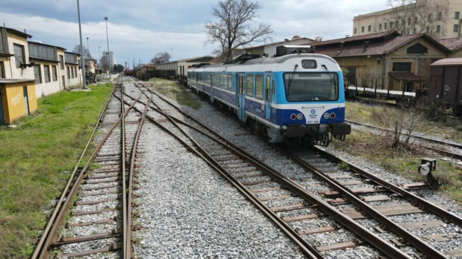 Προκαταβολή 21,1 εκ. ευρώ στην Άκτωρ ΑΤΕ για τη γραμμή Λάρισας – Βόλου