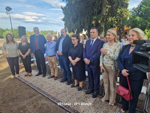 Η Λ. Μενδώνη εγκαινίασε την επετειακή έκθεση “100 Χρόνια Ανασκαφών στις Φθιώτιδες Θήβες”