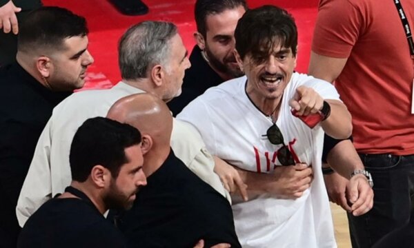 Η ΚΑΕ Ολυμπιακός δημοσίευσε πλάνα με τον Δημήτρη Γιαννακόπουλο στο ΣΕΦ – «Στο βίντεο όσα εμετικά είπε»