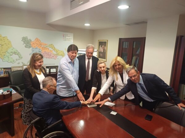 Αναλαμβάνουν υπηρεσία οι νέοι διοικητές των νοσοκομείων στη Θεσσαλία
