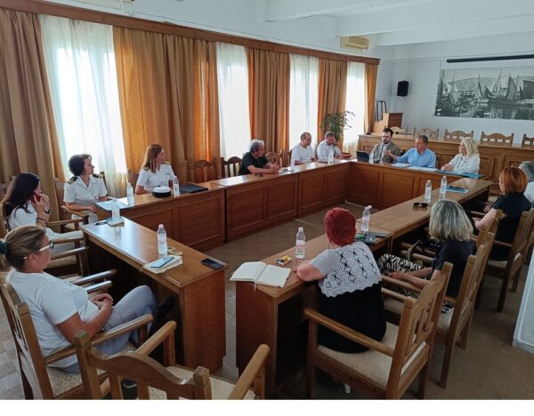 Σύσκεψη φορέων για τα απόβλητα στο λιμάνι του Βόλου – Βούληση για συνεργασία και εξεύρεση λύσεων