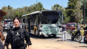 Σύγκρουση λεωφορείων: Φρουρούμενη νοσηλεύεται η 55χρονη οδηγός, ελεύθερος ο 65χρονος συνάδελφός της