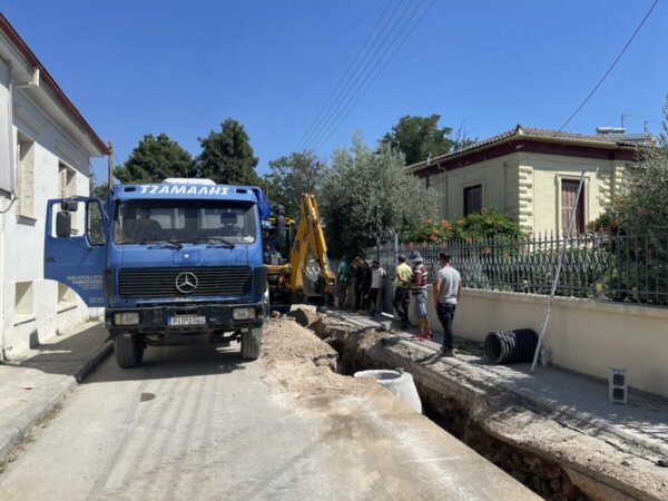 Συνεχίζονται τα έργα για την αντιπλημμυρική προστασία στον Τύρναβο