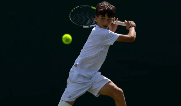 Ραφαήλ Παγώνης: Έχασε τον τίτλο στο Wimbledon U14, αλλά το μέλλον ανήκει στον Έλληνα «Ράφα»